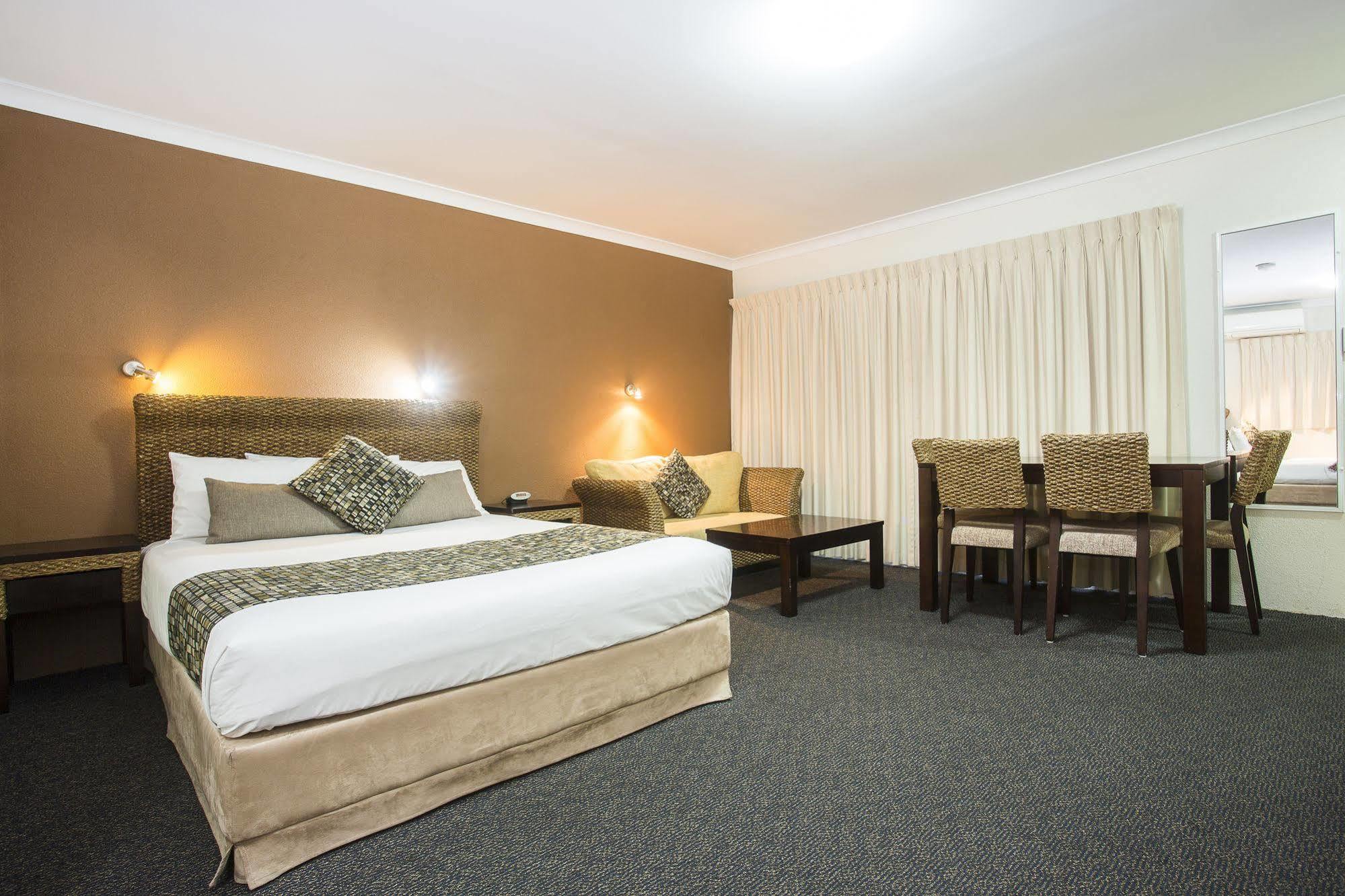 Coral Cay Motel 4*